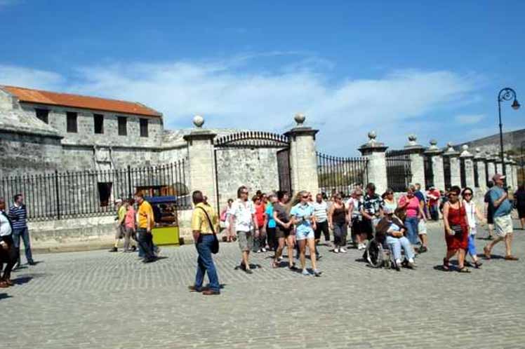 Turistas en la Habana Vieja