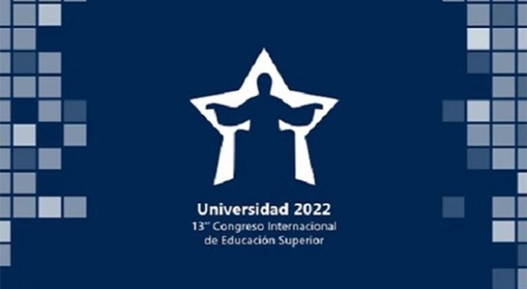 Universidad 2022 acoge foro internacional de líderes del sector
