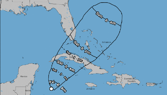 El occidente y el centro de Cuba deben mantenerse informado sobre este fenómeno tropical. Imagen: NHC.