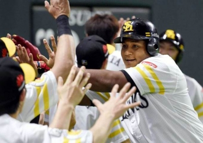 Despaigne lidera jonrones y carreras impulsadas en Liga Japonesa de Béisbol 