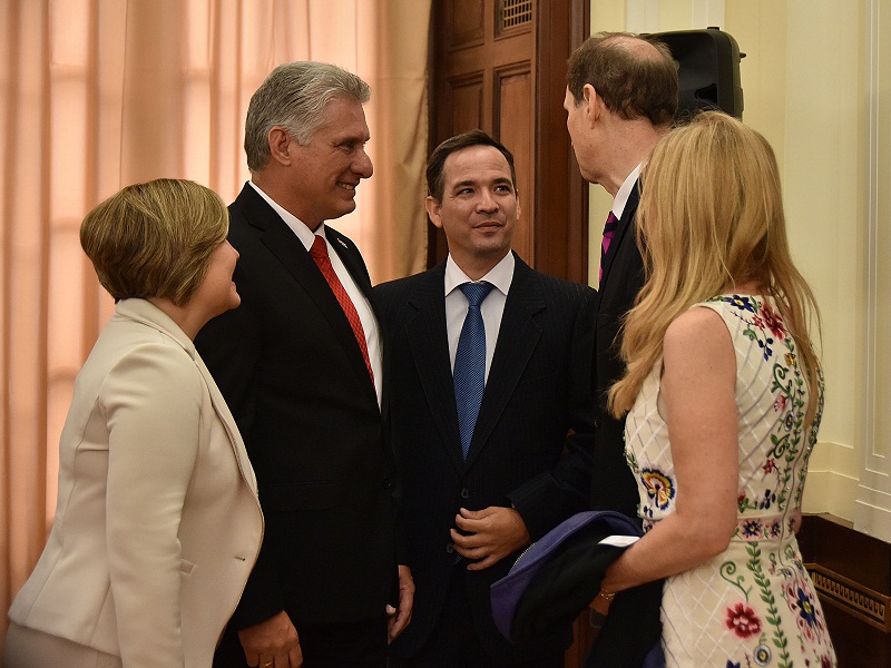 El Presidente cubano Miguel Díaz-Canel Bermúdez sostuvo un encuentro con miembros del Congreso de Estados Unidos. Fotos: Estudios Revolución