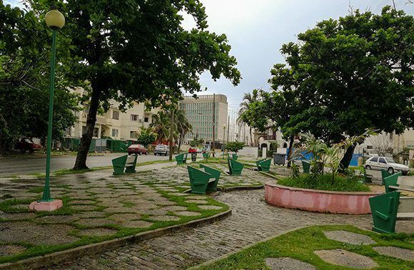  La Habana, el parque cercano a la embajada de EE.UU