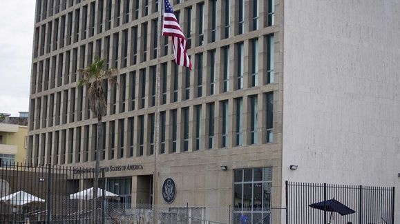 Embajada de Estados Unidos en La Habana. Foto: Desmond Boylan/AP.