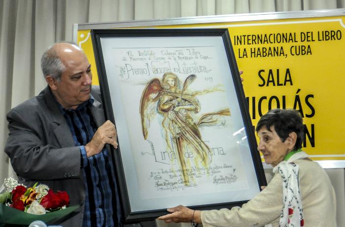 Entregados en La Cabaña los premios nacionales de Literatura y de Ciencias Sociales y Humanísticas 2019 Entregados en La Cabaña los premios nacionales de Literatura y de Ciencias Sociales y Humanísticas 2019