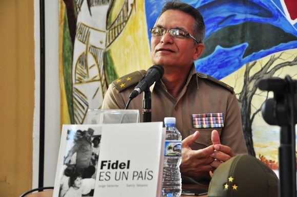 Presentación del libro "Fidel es un País" Casa del ALBA. Foto: Roberto Garaycoa/Cubadebate.