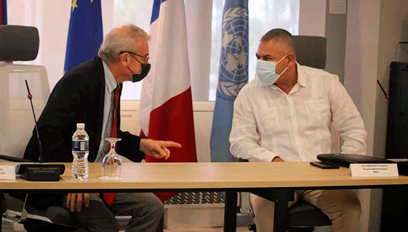 Firman PNUDCUBA y Francia  proyecto Reducción del Riesgo de Desastres y Adaptación a efectos del Cambio Climático.
