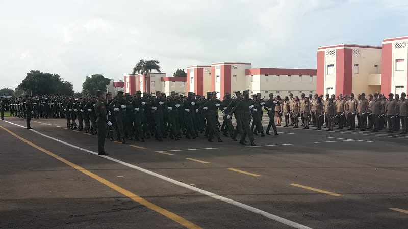 Gradúan nuevos oficiales para la defensa del país