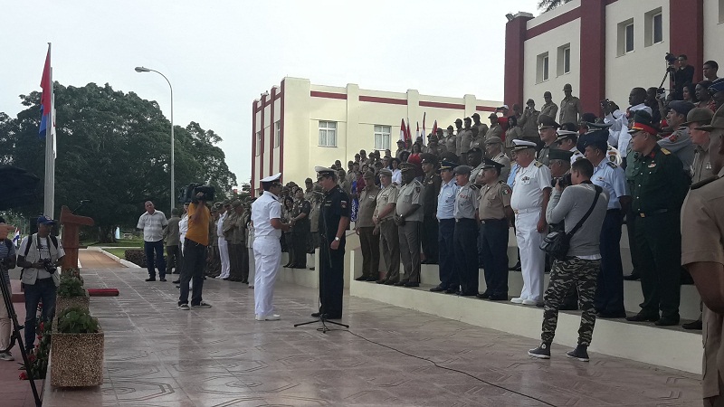 Gradúan nuevos oficiales para la defensa del país
