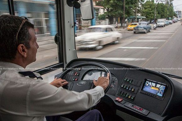  E12 primer ómnibus puramente eléctrico en Cuba