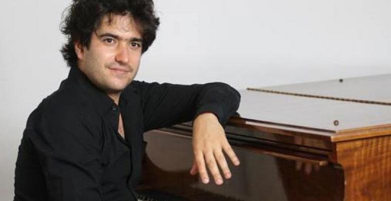 reconocido pianista y compositor cubano Harold López-Nussa