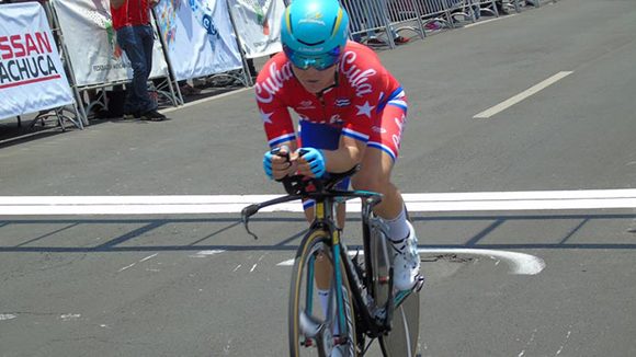 Heidy Pradera, Iraida García e Idaris Cervantes deben ganar varios podios. Foto: Cortesía del autor