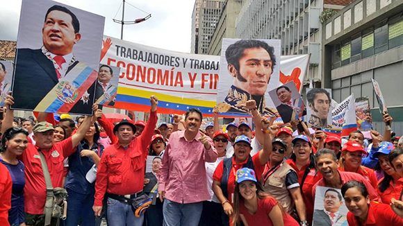 El pueblo venezolano sale a las calles en apoyo a la Constituyente. Foto: @RamonLoboPSUV/ Twitter. / Archivo