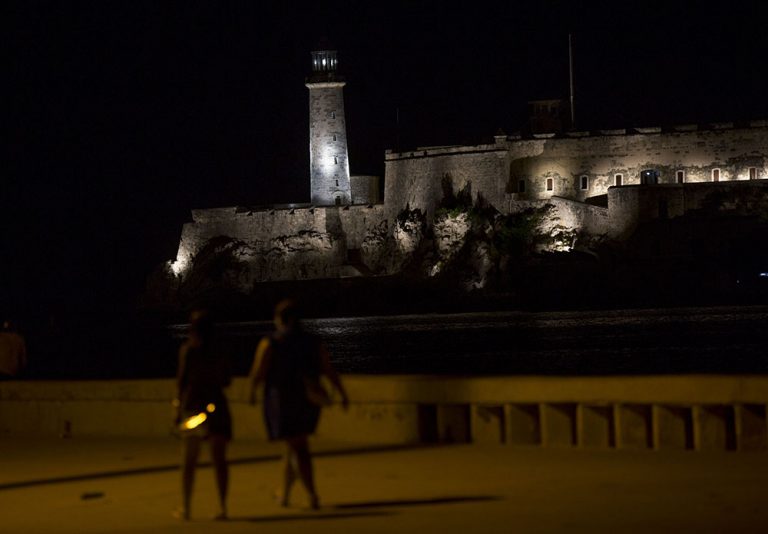 La Habana se ilumina para celebrar su cumpleaños 500