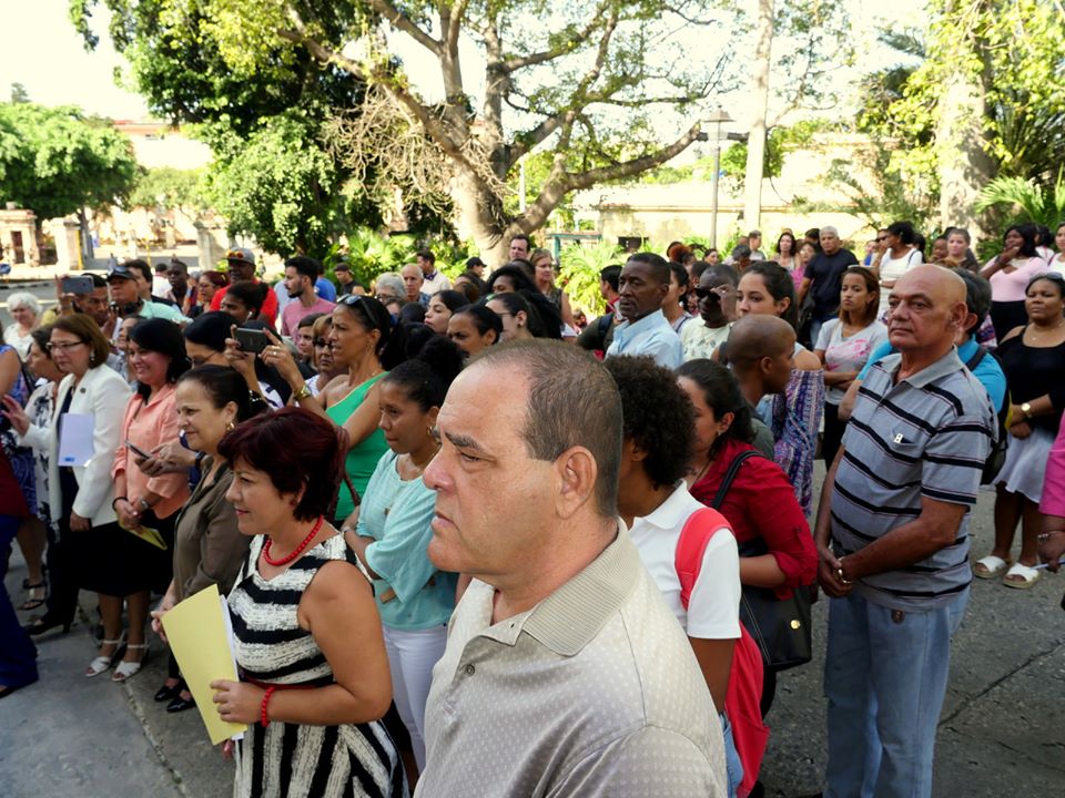  Inaugurado sistema de proyección de imágenes en la Universidad de La Habana