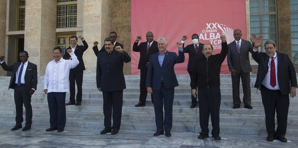 Foto oficial de la XX Cumbre ALBA-TCP, en La Habana. Foto: Ismael Francisco/ Cubadebate.