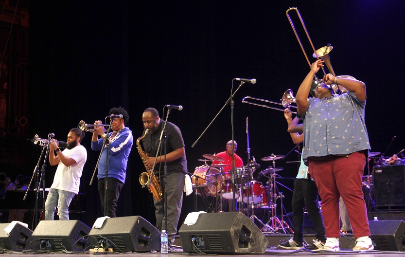Esta edición 35 del Jazz Plaza también incluye en su nómina a artistas procedentes de México, España, Alemania, Argentina, Puerto Rico, Brasil y Canadá, entre otros países. (Jorge Luis Sánchez Rivera / Cubahora) Esta edición 35 del Jazz Plaza también incluye en su nómina a artistas procedentes de México, España, Alemania, Argentina, Puerto Rico, Brasil y Canadá, entre otros países. (Jorge Luis Sánchez Rivera / Cubahora)