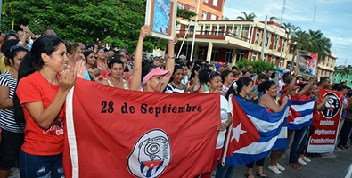 El pueblo granmense, encabezado por sus jóvenes, recibió con júbilo la noticia de que ganó la sede nacional por el aniversario 56 de los CDR. Foto: ACN