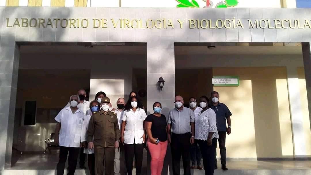 moderno Laboratorio de Virología y Biología Molecular en la ciudad de Santiago de Cuba.