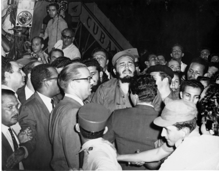 Llega a Cuba junto a la delegación que lo acompañó en el XV Período de Sesiones de la Asamblea General de la ONU, en Nueva York.. Después en multitudinario acto, funda los CDR, 28 de septiembre de 1960.