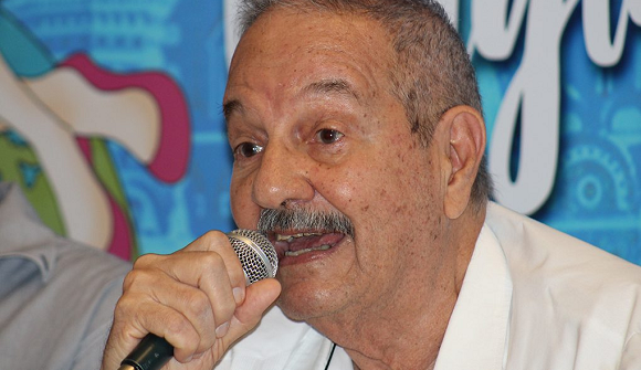  Manuel Yepe Menéndez