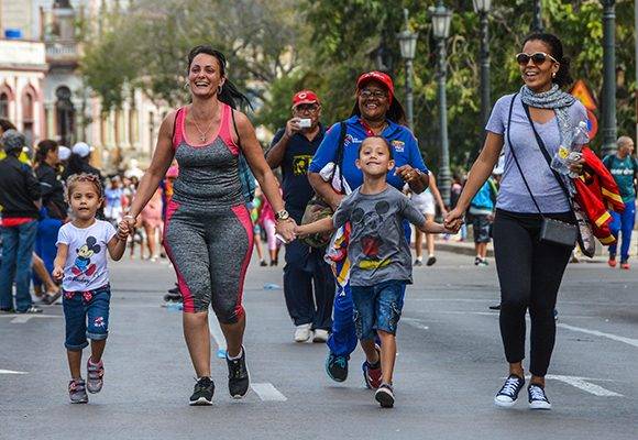 Edición XX del Maratón de la Esperanza Terry Fox, en homenaje al joven canadiense convertido en símbolo de lucha contra el cáncer, en La Habana, el 18 de marzo de 2017. Foto: Marcelino Vázquez Hernández/ ACN/ Archivo.