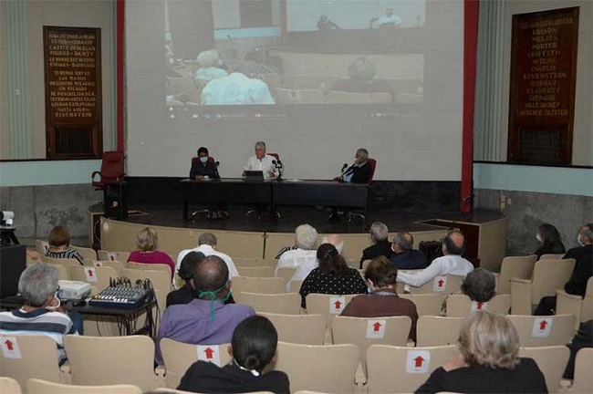 taller científico “Las ciencias en la construcción de la sociedad y la cultura cubanas”