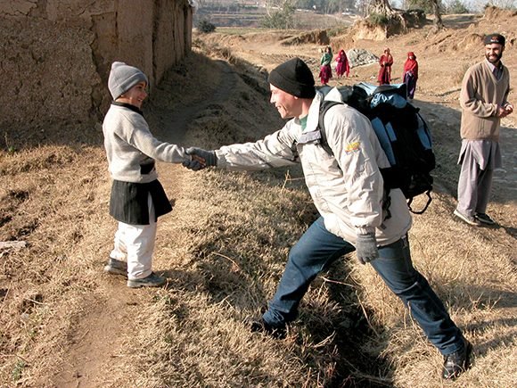 Médico cubano en Pakistán. 