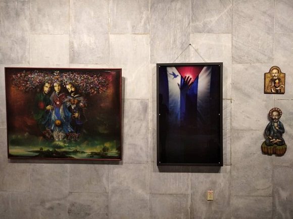 El singular acierto de esta exposición colectiva organizada por Galería Transeúnte, consiste en la plasmación de la predica martiana en lo referente al valor de la contribución de todos por el empeño libertario del país. Foto: Memorial José Martí. Foto: Memorial José Martí
