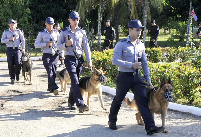 Combatientes del Ministerio del Interior en Cuba