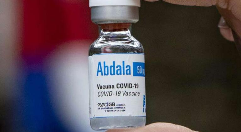 Bulbos con dosis de vacuna Abdala
