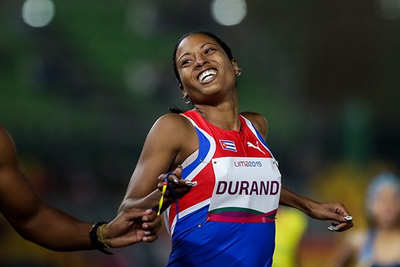 Omara Durand y el guía Yuniol Kindelán en la final de 200 metros de los VI Juegos Parapanamericanos Lima 2019. Foto: Calixto N. LLanes/ JIT-Inder/ACN.