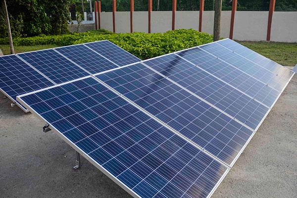 Abren parque fotovoltaico para el aprendizaje de estudiantes en Cuba Abren parque fotovoltaico para el aprendizaje de estudiantes en Cuba