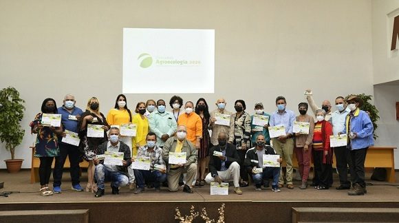 Fueron premiadas 15 iniciativas ganadoras del certamen