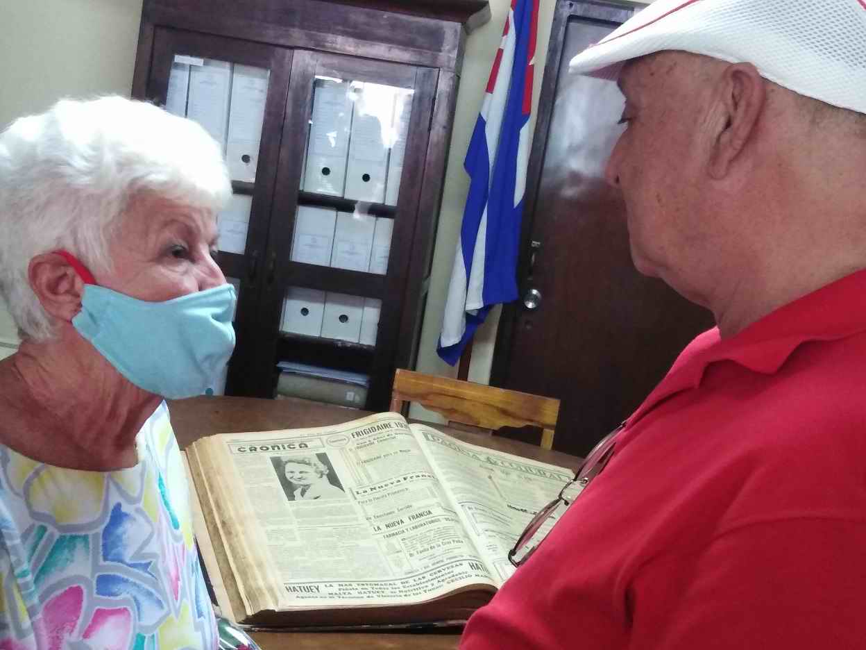 Homenaje en el Día del Archivero cubano
