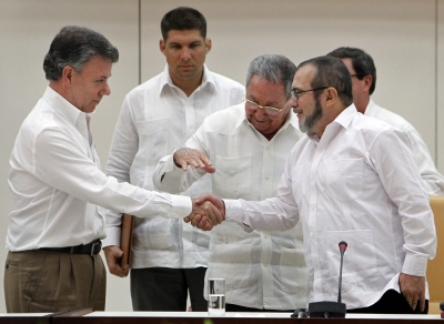 Raúl Castro durante la firma del acuerdo de paz en Colombia