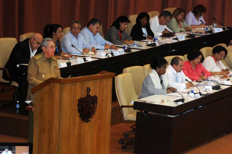 El General de Ejército Raúl Castro Ruz, Primer Secretario del Comité Central del Partido Comunista Raúl Castro pronunció ayer las palabras de clausura del X Período Ordinario de Sesiones de la VIII Legislatura de la Asamblea Nacional del Poder Popular. 