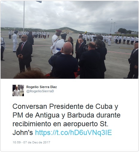 Conversan Presidente de Cuba y PM de Antigua y Barbuda durante recibimiento en aeropuerto St. John's