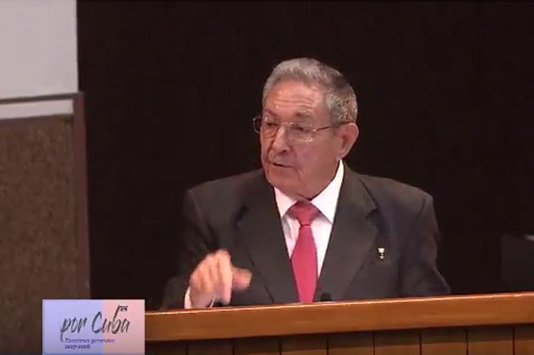 Raúl Castro rechaza recrudecimiento de bloqueo de EE.UU. contra Cuba
