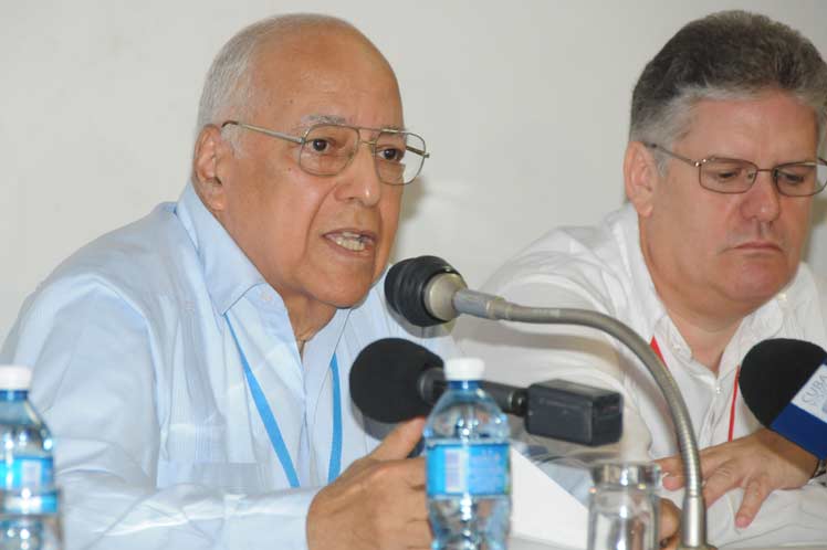Ministro cubano de Economía y Planificación, Ricardo Cabrisas