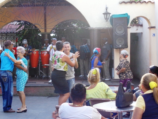 Casa de la Trova Patricio Ballagas