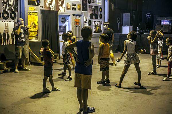 Fábrica de Arte Cubano ofrece talleres de verano para niños y adolescentes