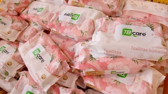 Empresa vietnamita inició la producción de toallitas húmedas en el Mariel