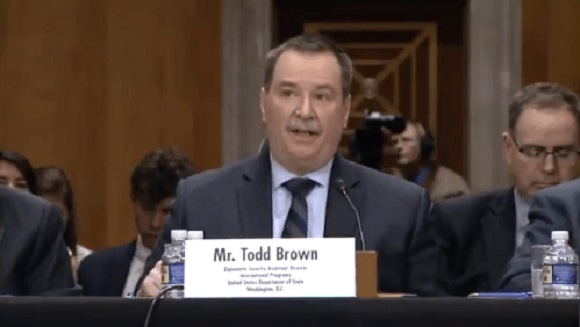 Todd Brown, director adjunto de seguridad diplomática del Departamento de Estado. 