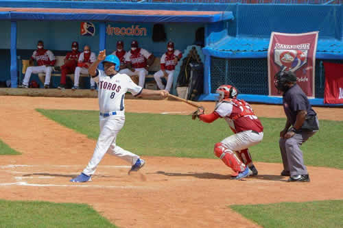 Toros y Cazadores vuelven al ruedo