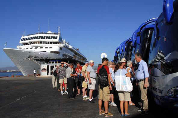 Turistas Turistas