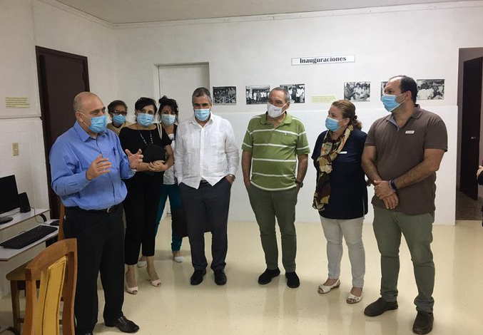 Vice primer ministro de Cuba visita Instituto Finlay de Vacunas 