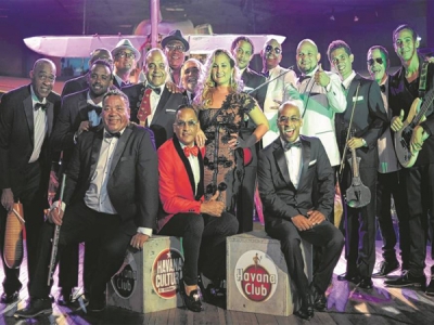 Antológica orquesta cubana los Van Van Antológica orquesta cubana los Van Van