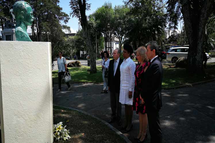  Inés María Chapman, vicepresidenta del Consejo de Estado de Cuba