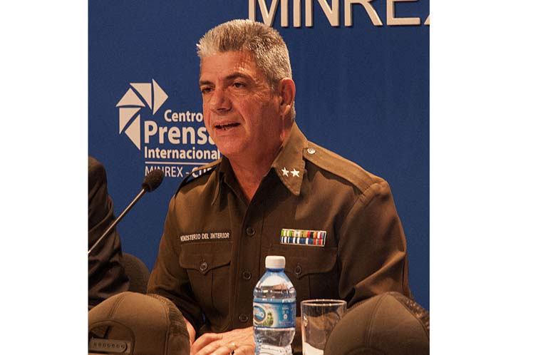 Tte Coronel Roberto Hernández Tte Coronel Roberto Hernández