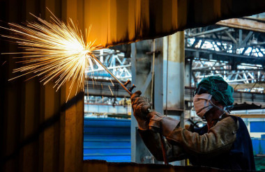 Fabrican casas con contenedores marítimos en Holguín